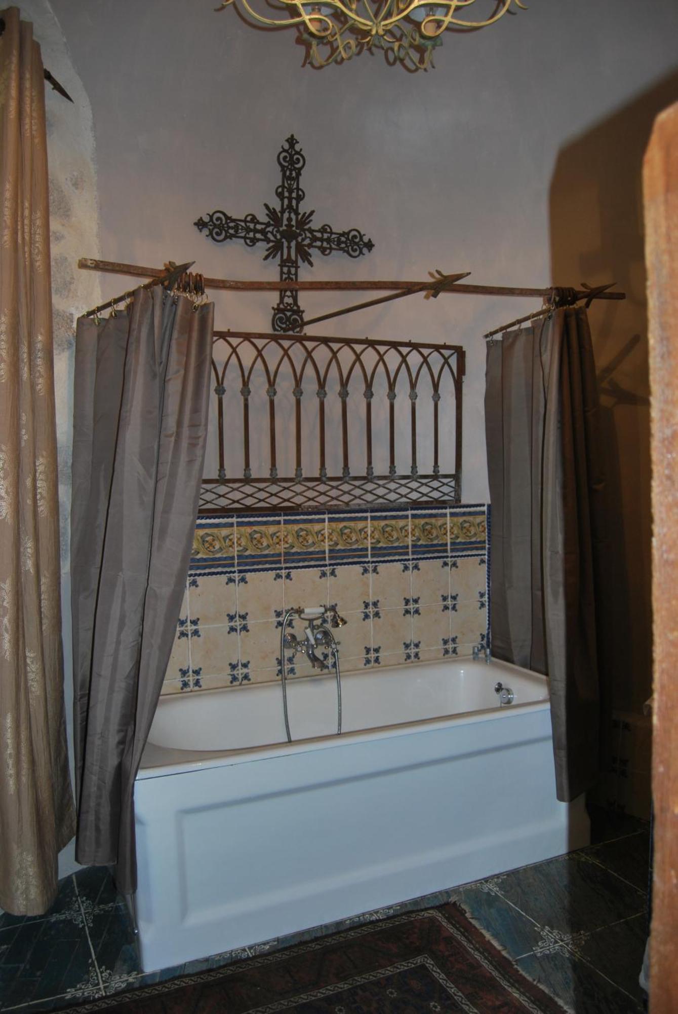 Chateau De Chantelauze Olliergues Ruang foto